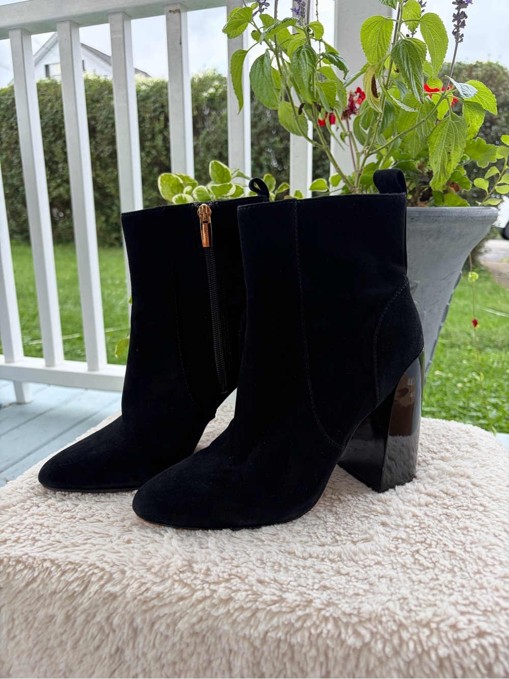 Vince Camuto Black Suede Block Heel Ankle Boots - Women's Stylish Zip Booties